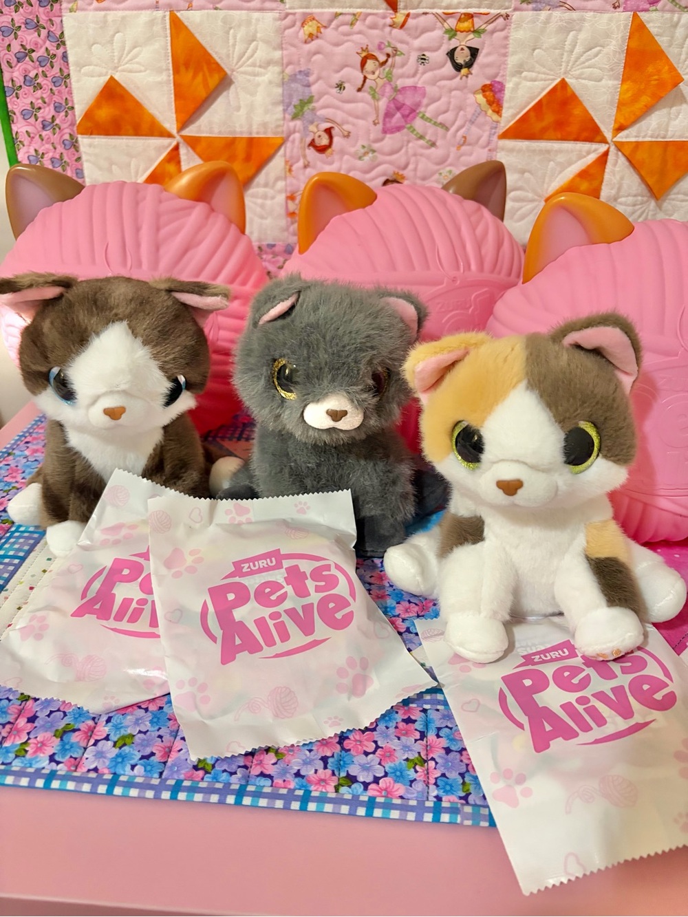 THREE Zuru Pets Alive Smitten Kittens “Patches” “Shadow” “Snuggles” Series